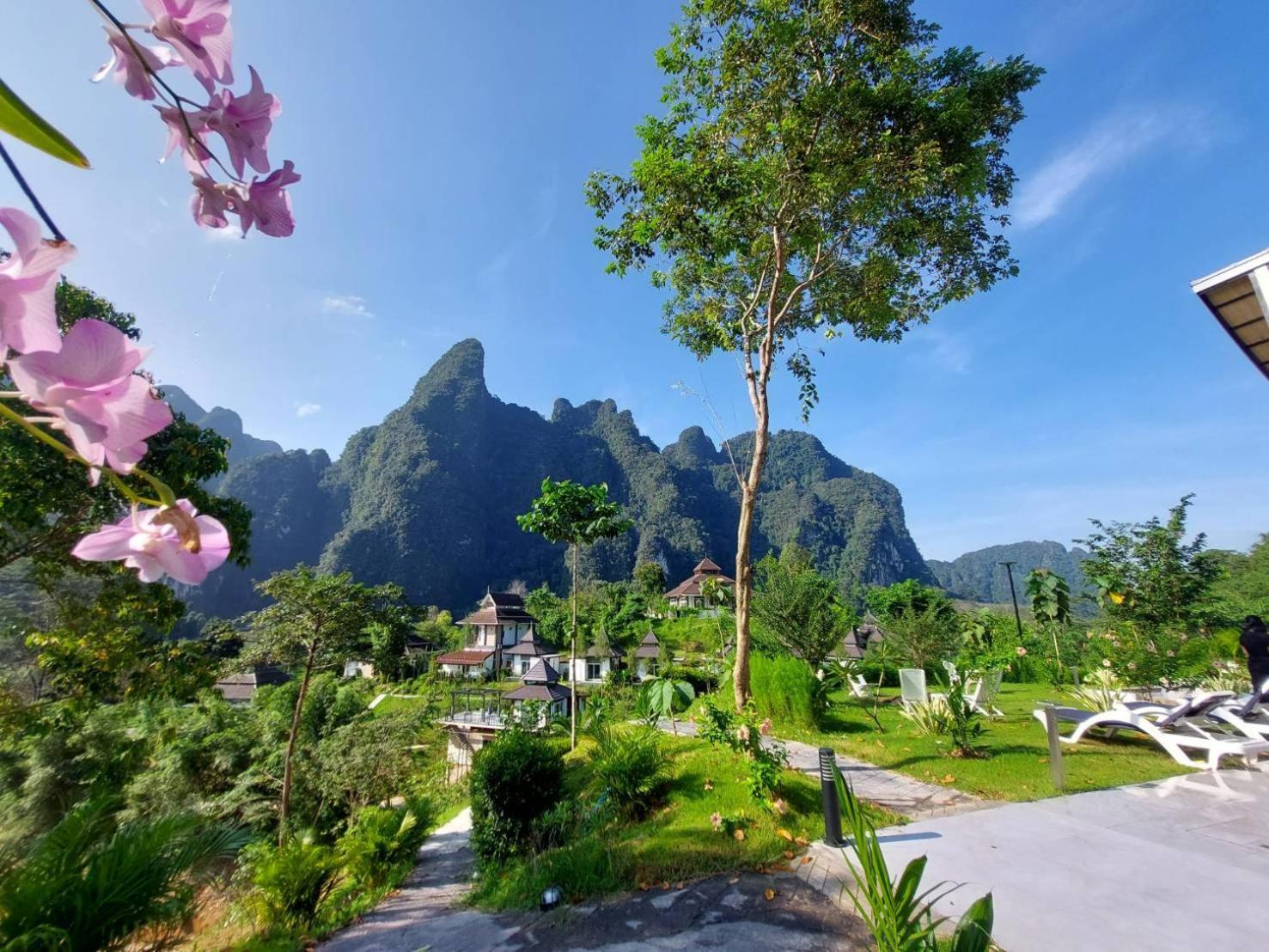 Magical Mountain View Resort Khao Sok National Park Bagian luar foto