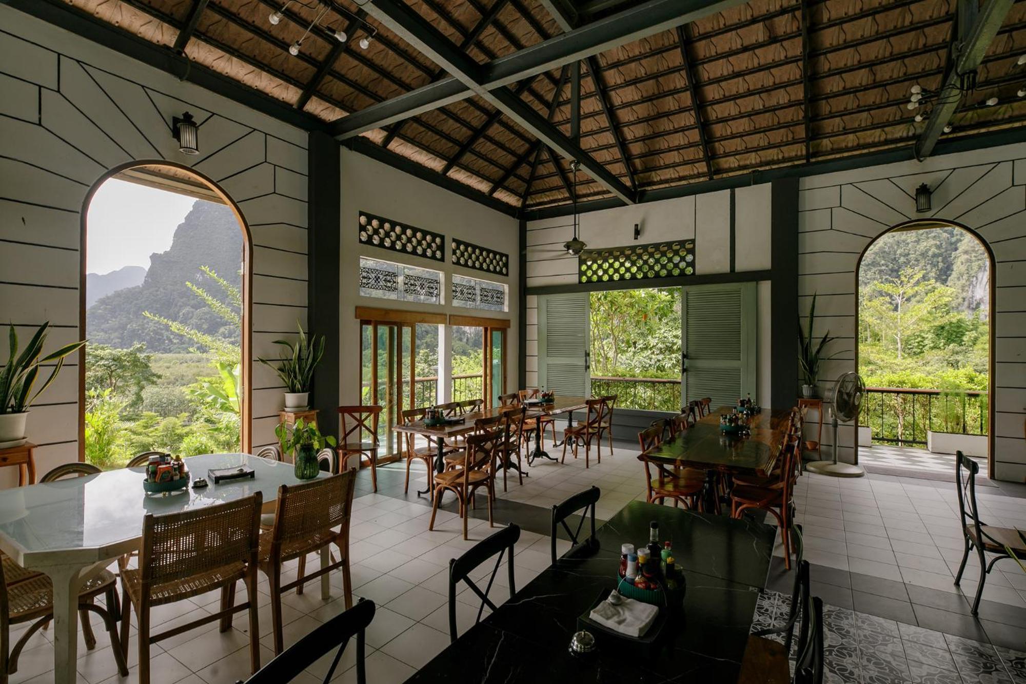 Magical Mountain View Resort Khao Sok National Park Bagian luar foto